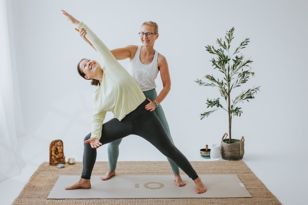 Hands-on im Personal Yoga